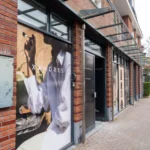 Gevel van de nieuwe Xandres winkel in Laren